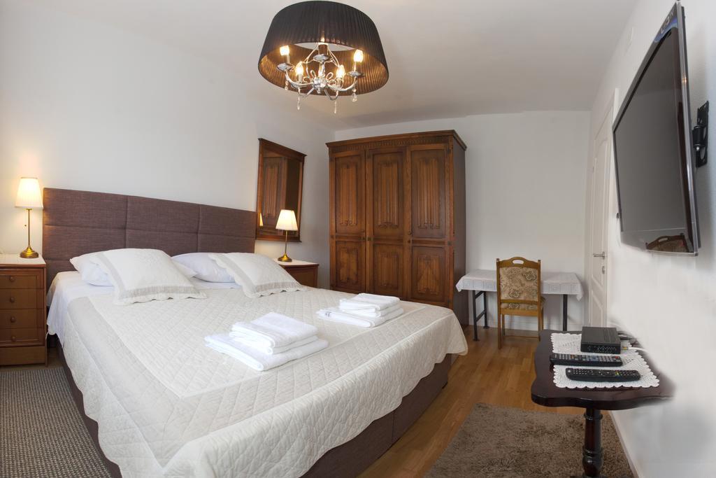 Apartment Spartium Podstrana Esterno foto