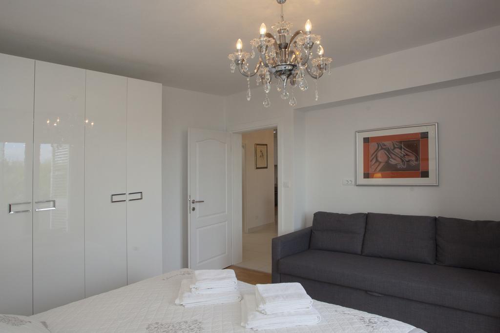 Apartment Spartium Podstrana Esterno foto